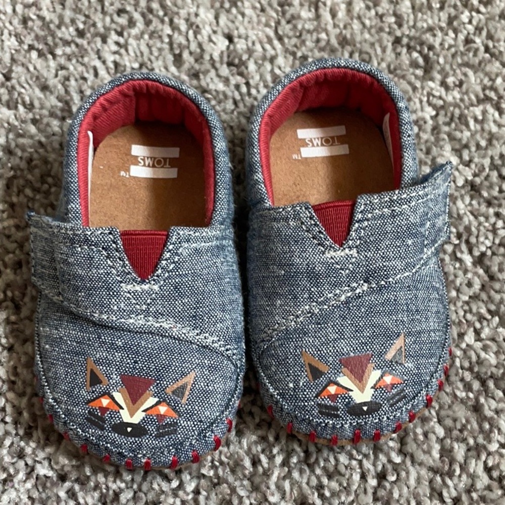 Infant Tom’s crib shoes